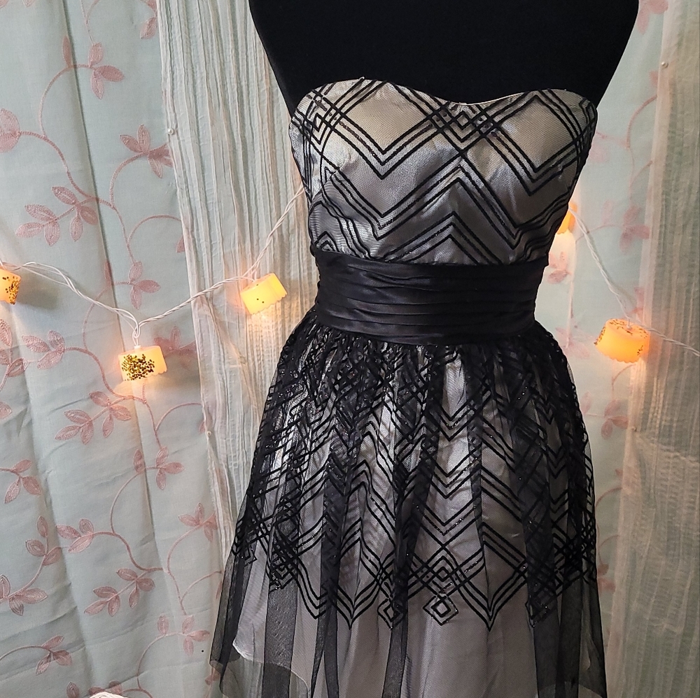BLACK & WHITE PARTY DRESS👸🖤